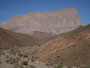 Oman. In der Nähe des kleinen Dorfes Bat finden sich am Berg Jebel Misht noch gut erhaltene "Bienenkorbgräber". Diese sind Schätzungen zufolge mehr als 5.000 Jahre alt.