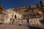Indien. Jodhpur. Das gewaltige Mehrangarh-Fort steht auf einem 125 m hohen Hügel über der Stadt. Mit dem Bau wurde gleichzeitig zur Stadtgründung Jodhpurs im Jahre 1459 durch Roa Jodha begonnen.