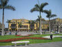Peru. Hauptstadt Lima. Lima wurde 1535 von den Spaniern gegründet. Die Plaza de Armas ist der historische Mittelpunkt der Stadt.