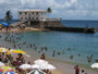 Brasilien. Salvador da Bahia. Die "schwarze Seele" Brasiliens. Hier am alten Leuchtturm befinden sich die beliebten Stadtstrände von Salvador.