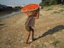 Myanmar. Am Ufer des Irrawaddy-Fluß.