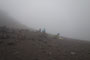 Süditalien. Insel Stromboli. Das Wetter am Vulkan ist unberechenbar. Innerhalb von Minuten verschwindet die Sonne in dichtem Nebel.