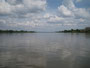 Papua Neuguinea. Provinz East Sepik. Bootsexpedition auf dem Sepik-Fluss. Der Sepik fließt über 1.100 km durch Papua Neuguinea und ist damit das größte Trinkwasserreservoir im asiatisch-pazifischen Raum.