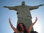 Brasilien. Rio de Janeiro. Der Corcovado. Segnend breitet die 38 m hohe Christus-Statue ihre Arme über die Bucht von Rio de Janeiro aus. 
