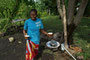 Vanuatu. Ein besonderer Höhepunkt ist der Besuch in den einheimischen Dörfern. Nur wenige Touristen finden den Weg hierher. Die gastfreundlichen Menschen leben von und mit der Natur.