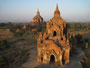 Myanmar. Bagan ist das weitläufigste buddhistische Ruinenfeld der Erde und eine der großartigsten Sehenswürdigkeiten Südostasiens. Mehr als 2.000 Tempel wurden hier über viele Jahrhunderte errichtet. 