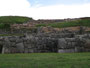 Peru. Cusco. Die Stadt liegt auf 3.400 m Höhe und war einst der Mittelpunkt des gewaltigen Inka-Reiches. Die Ruine der Inkafestung Sacsayhuamán ist eine der bedeutendsten Sehenswürdigkeiten aus der Inkazeit. 