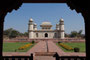Indien. Agra. Das Itimad-ud-Daula-Mausoleum wurde in den Jahren zwischen 1622 und 1628 von Nur Jahan, der Hauptfrau des Mogulherrschers Jahangir, für ihren Vater errichtet.