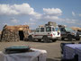 Expedition Danakil-Wüste. An diesem Platz ist Schluß mit den Jeeps. Kein Weiterkommen möglich. Ab hier geht es nur noch zu Fuß und mit Kamelen weiter.
