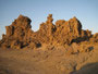 Djibouti. Der Abbe-See ist ein teilweise ausgetrockneter Salzsee. Dieses Gebiet ist der Mittelpunkt der Afar-Senke und gilt als eine der unzugänglichsten und unwirklichsten Gegenden der Erde.