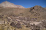 Bolivien. Die Bergbausiedlung San Antonio de Lipez wurde bereits im Jahre 1950 verlassen. In den Minen wurden vor allem Zink, Kupfer und Mineralien abgebaut. Durch einen Wassereinbruch wurden die Minen geflutet und konnten nicht mehr betreten werden.
