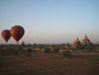 Myanmar. Bagan ist das weitläufigste buddhistische Ruinenfeld der Erde und eine der großartigsten Sehenswürdigkeiten Südostasiens. Mehr als 2.000 Tempel wurden hier über viele Jahrhunderte errichtet. 