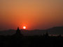Myanmar. Bagan ist das weitläufigste buddhistische Ruinenfeld der Erde und eine der großartigsten Sehenswürdigkeiten Südostasiens. Mehr als 2.000 Tempel wurden hier über viele Jahrhunderte errichtet. 