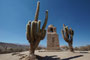 Argentinien. Die kleine Stadt Humahuaca liegt am Río Grande de Jujuy auf 2950 Metern Höhe. Das Monumento a los Héroes de la Independencia wurde 1950 erbaut und erinnert an die Schlachten zur Unabhängigkeit gegen die Spanier. 