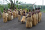 Vanuatu. In den entlegenen Dörfern leben die Menschen noch ganz traditionell. Ihre Riten und Tänze faszinieren jeden Besucher.