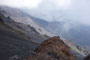Süditalien. Sizilien. Der Ätna ist mit einer Höhe von ca. 3.350 m Europas mächtigster Vulkan. Das Valle del Bove ist eine gigantische Einsturzflanke am Südhang. Auf einer nicht enden wollenden Aschedüne geht es gleitend und surfend hinab ins Tal.
