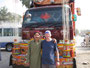 Pakistan. Das Land der Trucker. Mangels Alternativen werden in Pakistan alle Waren mit den LKW transportiert.