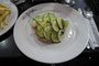 Chile. Die Hauptstadt Santiago de Chile. Einheimische Küche. Thunfisch mit Krabbensalat für entspannte 30 EUR.