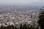 Chile. Die Hauptstadt Santiago de Chile ist das Zentrum der Wirtschaft, der Geschichte, der Kunst und Kultur des Landes. Hier leben zur Zeit über 5 Millionen Menschen.