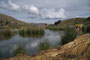 Bolivien. Der Titicaca-See. Die schwimmenden Inseln der Uro-Indianer. Die Plattformen werden aus verschnürten Schilfrohrbündeln erbaut. Die Uros leben vor allem vom Fischfang und heute auch vom Tourismus.