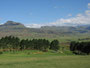 Südafrika. Die Drakensberge. Die bis zu 3482 m hohen Drakensberge sind das höchste Gebirge des südlichen Afrikas. Sie bestehen weitgehend aus Basaltgestein.