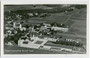 Brauerei im Ansitz HOCHOLTINGEN (später Firmengelände der Biochemie) in Kundl. Bezirk Kufstein, Tirol. Gelatinesilberabzug 9 x 14 cm; Luftaufnahme von 1937.  Inv.-Nr. vu914gs00410