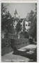 Die Weiherburg in Hötting, Stadtgemeinde Innsbruck, Weiherburggasse Nr. 37 von Westen. Gelatinesilberabzug 9 x 14 cm; Impressum: Verlag Artografia Habernal, Wien VIII., Bennogasse 5, 1925.  Inv.-Nr. vu914gs00493