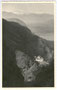 Burg Wolfsthurn (Besitzer: Baron Paul von Kripp) im Gemeindegebiet von Andrian, heute Bez.gem. Überetsch-Unterland, Auton. Prov. Bozen-Südtirol. Gelatinesilberabzug 9 x 14 cm; Aufnahme: angeblich Hugo Atzwanger um 1930.  Inv.-Nr. vu914gs00108 