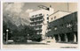 Kureinrichtungen von Solbad Hall (heute Hall in Tirol) mit Turmhotel "Seeber" (Arch. Lois Welzenbacher 1928, Mitte) und Kurhaus (Stadtbaumeister Ing. Hans Illmer 1930/31, rechts). Photoverlag Viktor Holy, Innsbruck 1942.  Inv.-Nr. vu914gs00040