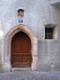 Gotisches Kielbogenportal vom Haus Salvatorgasse 13 in der Altstadt von Hall in Tirol, Gbz. Hall (in Tirol), Bzk. Innsbruck-Land, Tirol. Digitalphoto; © Johann G. Mairhofer 2013.  Inv.-Nr. 1DSC07312