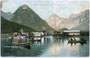 Ruderboote beim Hotel „Fürstenhof“ in Pertisau am Achensee, Gemeinde Eben, Bezirk Schwaz, Tirol. Photochromdruck 9 x 14 cm; Aufnahme und Verlag: Rob(ert). Harth, Achensee (ohne Ortsangabe) um 1910.  Inv.-Nr. vu914kfd00019