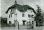 Villa Windegger in St. Michael-Eppan, Umfahrungsstraße 15 am Bahnhof der Überetscher Bahn Bozen-Kaltern (1898-1963). Gelatinesilberabzug 10 x 15 cm; Johann Filibert Amonn S.A., Bolzano-Merano 1941.  Inv.-Nr. vu105gs00090