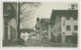 Gasthof „Goldene Rose“ mit Erkerturm und Zwiebelhaube am Untermarkt in Reutte. Gelatinesilberabzug 9 x 14 cm ohne Impressum um 1920.  Inv.-Nr. vu914gs00094