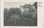 Ansitz Steinburg, urspr. Bischöfl. Brixnerischer Küchenmairhof der Renaissance in Aufhofen, Stadt Bruneck, Alto Adige (heute Bezirksgemeinschaft Pustertal, Südtirol). Gelatinesilberabzug 9 x 14 cm ohne Impressum (Poststempel 1932).  Inv.-Nr. vu914gs00140