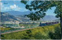 Personenzug auf dem Viadotto Gocciadoro der Ferrovia della Valsugana in Trento/Trient, Gefürst. Grafsch. Tirol (heute Provincia autonoma di Trento). Photochromdruck 9 x 14 cm; Verlag Joh(ann). F(ilibert). Amonn, Bozen 1907.  Inv.-Nr.  vu914pcd00122