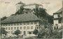 Neue Volksschule in Kufstein, Kinkstraße 3 (1912 im Jugenstil errichtet). Lichtdruck 9 x 14 cm; Impressum: Vereinigter Kunstverlag Ed. Lippott u. A. Karg, Kufstein 1917.  Inv.-Nr. vu914ld00208