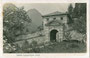 Osttor der Lienzer Klause in Leisach, Bezirk Lienz, Tirol. Gelatinesilberabzug 9 x 14 cm; Impressum: P. Karberger, Innsbruck um 1935.  Inv.-Nr. vu914gs00520