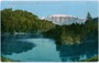 Wolfsgrubener See in Wolfsgruben, Gemeinde Ritten, Gbz. und Bzk. Bozen, Gefürst. Grafsch. Tirol, heute Auton. Prov. Bozen-Südtirol gegen Schlern der Sarntaler Alpen. Photochromdruck 9 x 14 cm; Joh. F. Amonn, Bozen 1908.  Inv.-Nr. vu914pcd00226