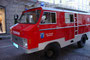 KLF (Kleinlöschfahrzeug) Land Rover, Typ Forward Control der Freiwilligen Feuerwehr Umhausen, Bzk. Imst, Tirol beim Feuerwehrcorso anlässlich der Fachmesse "Feuerwehr Alpin". Digitalphoto; © Johann G. Mairhofer 2012.  Inv.-Nr. 1DSC05341