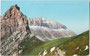 Sasso Becciè und Piz Boè (Boespitze) in der Sellagruppe vom Bindelweg aus. Photochromdruck 9x14cm; Impressum: Josef Werth, Toblach um 1912.  Inv.-Nr. vu914pcd00220