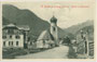 St. Anton, Gde. Nasserein (seit 1927 St. Anton am Arlberg), Gbz./Bzk. Landeck, Gefürst. Grafsch. Tirol mit Schulhaus (Heimatstil) und Pfarrkirche (Barock) und Arlbergstraße. Lichtdruck 9 x 14 cm; Stengel & Co., Dresden 1909.  Inv.-Nr. .vu914ld00289