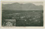 Alpenwirtschaft am Hennersberg südlich über Wörgl, im Sommer Ausflugsgasthof, ehemals Skiabfahrt mit Sprungschanze. Lichtdruck 9 x 14 cm, Impressum: Verlag Rudolf Berger, Photograph in Wörgl um 1910.  Inv.-Nr. vu914ld00062