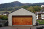 Multifunktionaler Bühnenraum talseitig mit Öffnung zum Dorfplatz vom Haus der Kultur - Dorfhaus (Arch. Andreas Flora, Innsbruck 2013) in St. Martin in Passeier im Burggrafenamt, Südtirol. Digitalphoto © Johann G. Mairhofer 2016.  Inv.-Nr. 2DSC05445 