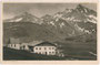 Jagdhof KÜHTAI (heute Schlosshotel) mit Gubener Weg. Rastertiefdruck 9x14cm; Verlag der Sektion Guben D.Ö.A.V. um 1920.  Inv.-Nr. vu914rtd00022