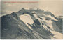 Der Ortler (3.899 m ü. A. / 3.905 m s.l.m.) und die Payer-Hütte in den Ortler-Alpen in Südtirol vom Tabarettagrat im Norden aus. Lichtdruck 9 x 14 cm; Impressum: Edition Photoglob Zürich um 1905.  Inv.-Nr. vu914ld00343
