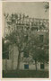 Am Bau Beteiligte bei einer Firstfeier in Innsbruck am 26. Mai 1929; 1. Reihe 3. von links Installateur und Schlossermeister Johann Bader,Hall i.T.  Gelatinesilberabzug 9 x 14 cm, Amateuraufnahme o. Inventarnummer.