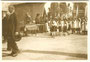 "Fronleichnam Tarrenz". Gelatinesilberabzug 6 x 9 cm; Privatphoto um 1925.  Inv.-Nr. vu609gs00024