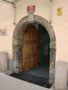 Portal vom Lodronischen Hof; Gasthaus mit „Pradler Bauerntheater“ im Hof von 1868 bis zur letzten Aufführung 1917, Wirtshausbetrieb 1973 eingestellt in Innsbruck-Pradl, Egerdachstraße 11. Digitalphoto; © Johann G. Mairhofer 2013.  Inv.-Nr. 1DSC06204