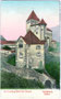 Die Trostburg, 1385-1967 Besitz der Wolkenstein-Trostburg in Waidbruck, Gbz. Klausen, Bzk. Bozen, Gefürst. Grafsch. Tirol (heute Auton. Prov. Bozen-Südtirol). Farblichtdruck 9 x 14 cm; Eng(elbert). Senoner, Waidbruck um 1907.  Inv.-Nr.vu914fld00012