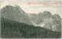 Sagenumwobene Serles (auch: Waldrastspitze), 2.717 m ü. A. In den Stubaier Alpen – nach Goethe der „Hochaltar von Tirol“ - vom Waldraster (auch: Gleinser) Jöchl aus. Lichtdruck 9 x 14 cm; Verlag Stengel & Co., Dresden 1905.  Inv.-Nr. vu914ld00225